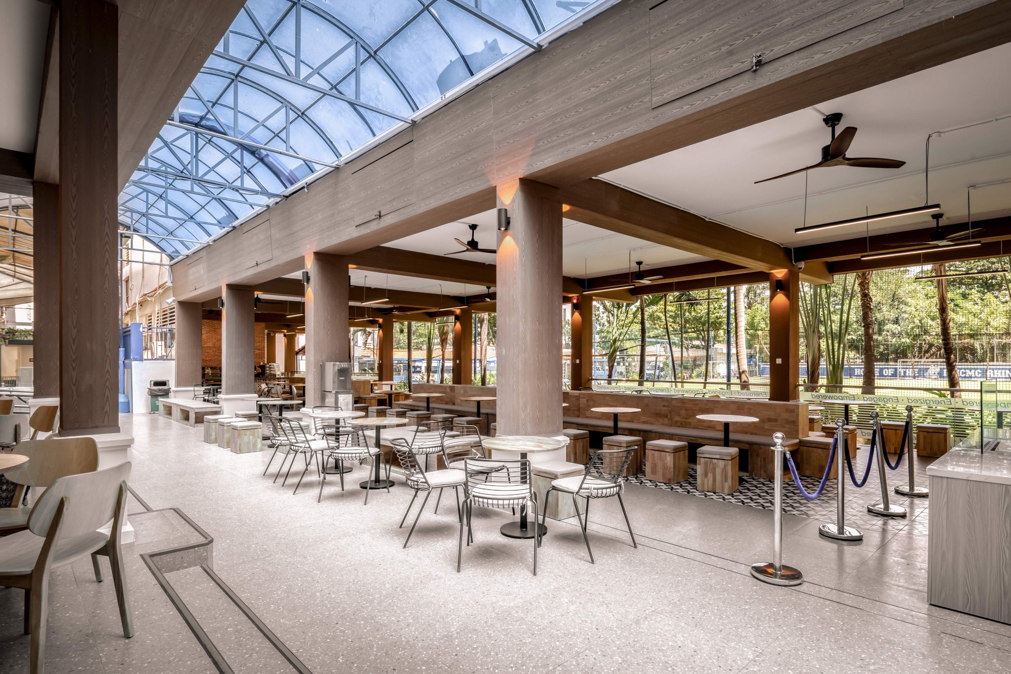 ISHCMC 员工食堂和自助餐厅丨Vacons Architects-17