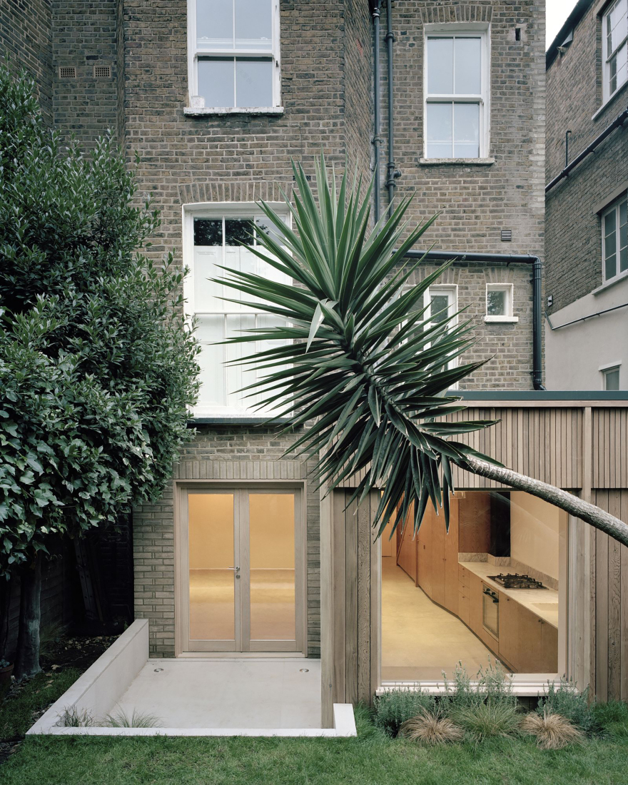 Leaning Yucca House / DF_DC-12