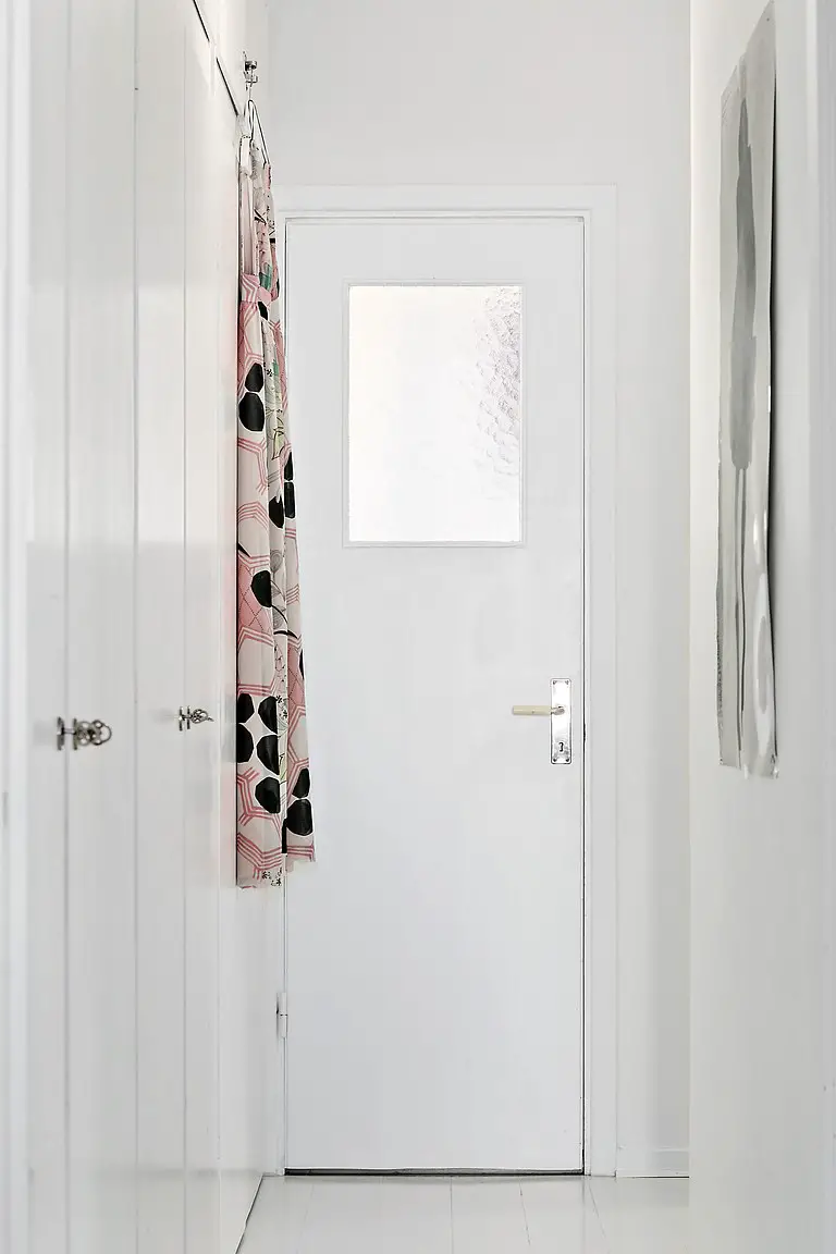 温馨雅致家庭公寓 | 禅意满满的白色与木色空间-13