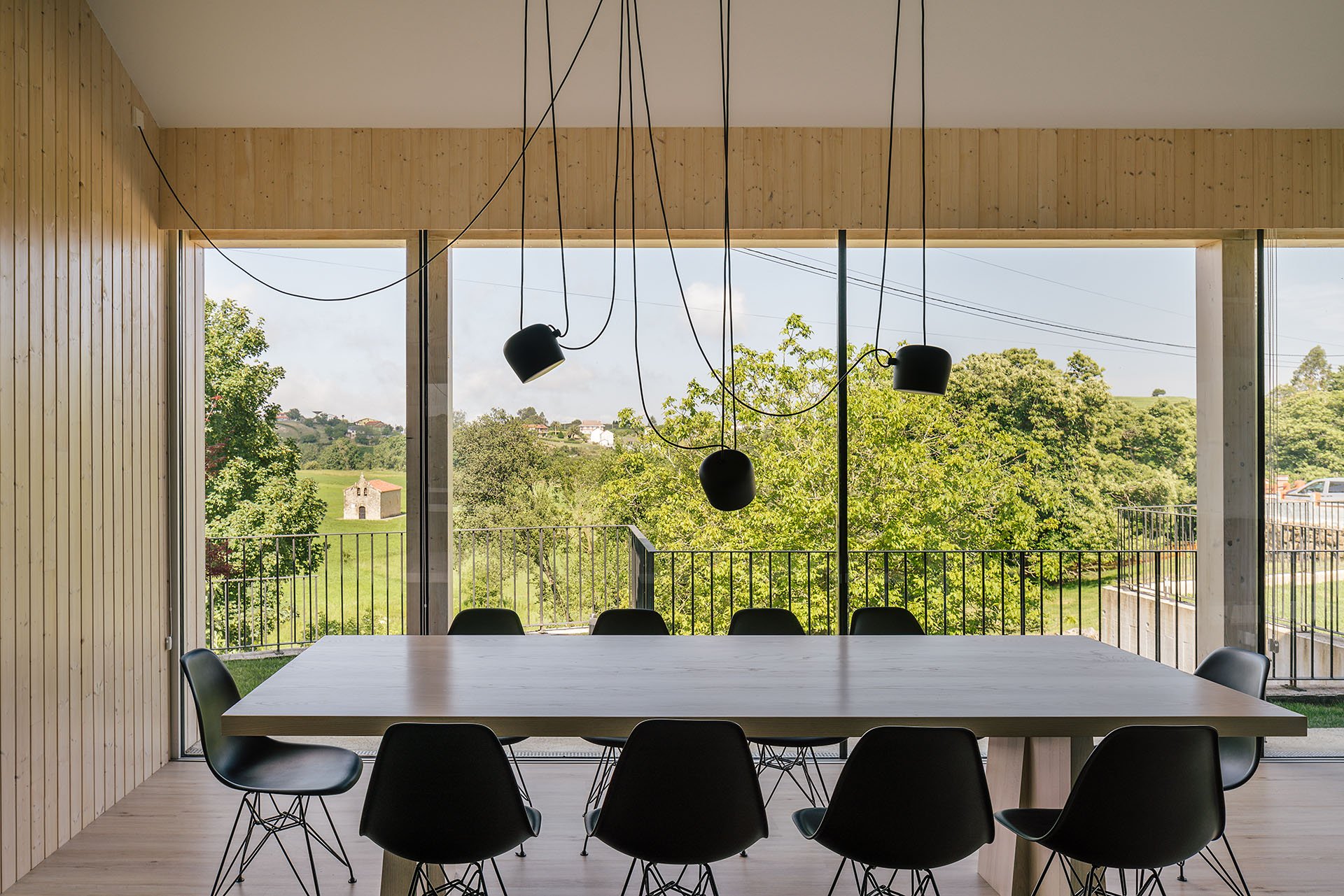 融合传统与当代的西班牙乡村别墅设计-17