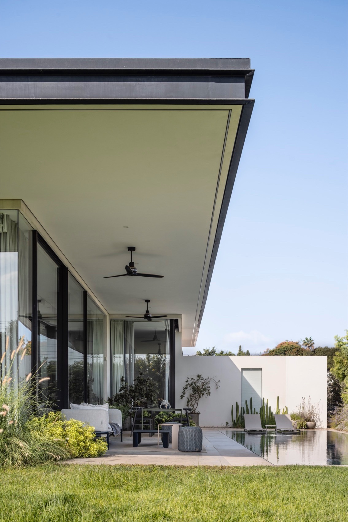 卡法尔·施马里亚胡的当代居所丨以色列丨Raz Melamed Architects-15