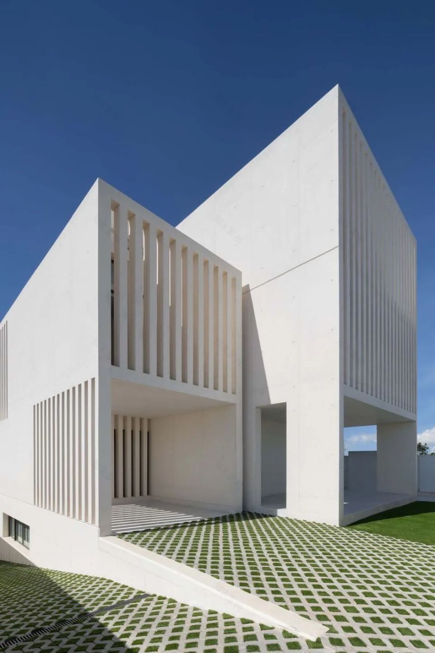 竖式住宅丨西班牙巴伦西亚-11