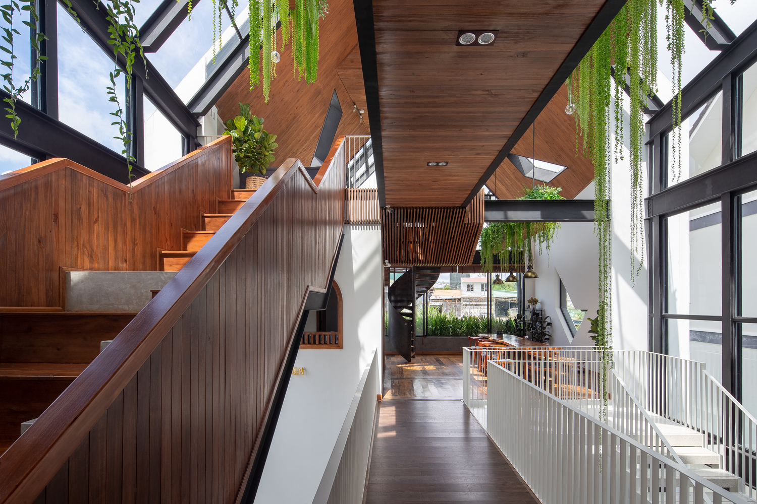 梦幻之地·越南岘港的白钢建筑民宿-68