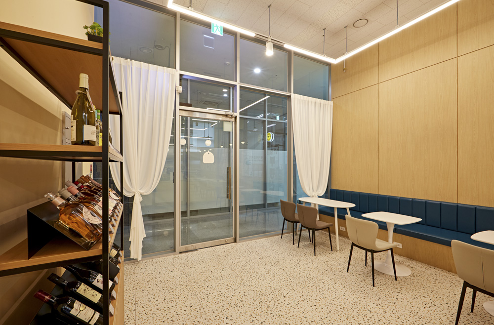 12 平小空间，打造多功能咖啡厅与酒吧的惊艳设计-6