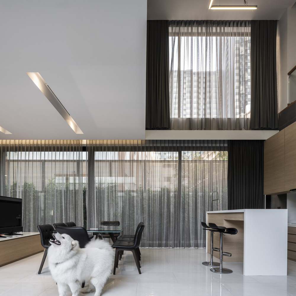 曼谷 898 平方米四口之家，多功能空间与温暖氛围的完美结合-30