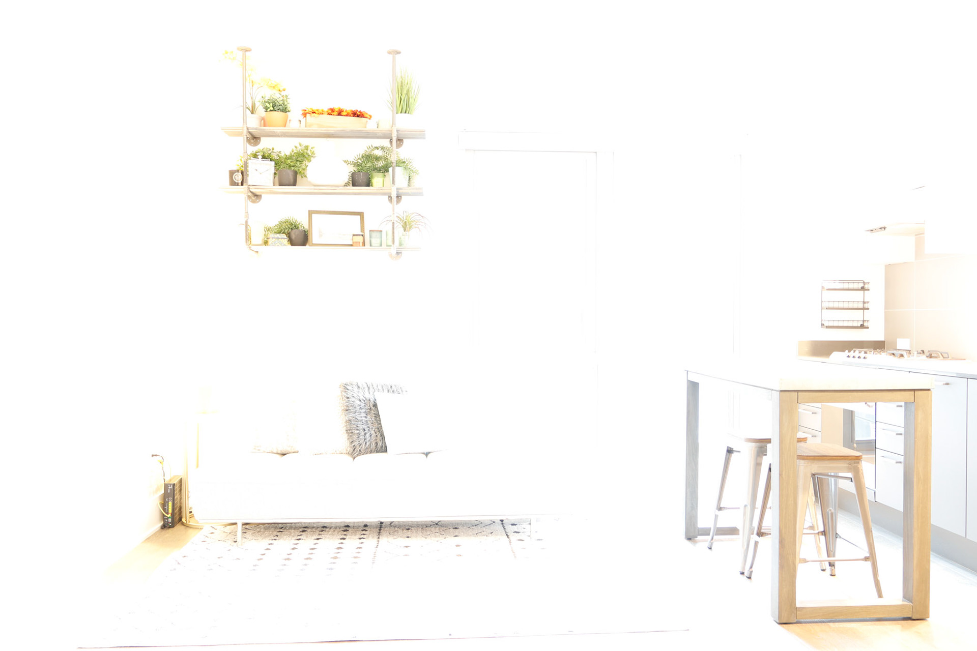 Market St, SF. 94103. AEB 5 Brackets-16