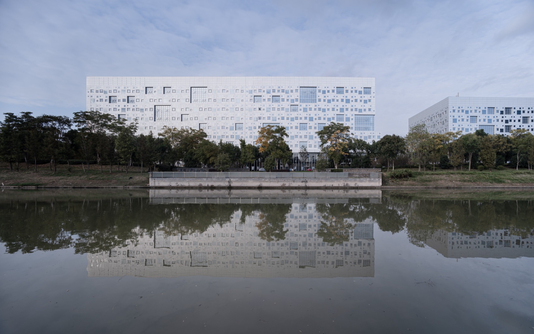 苏州高新区“太湖云谷”数字产业园丨中国苏州丨九城都市建筑设计有限公司-11