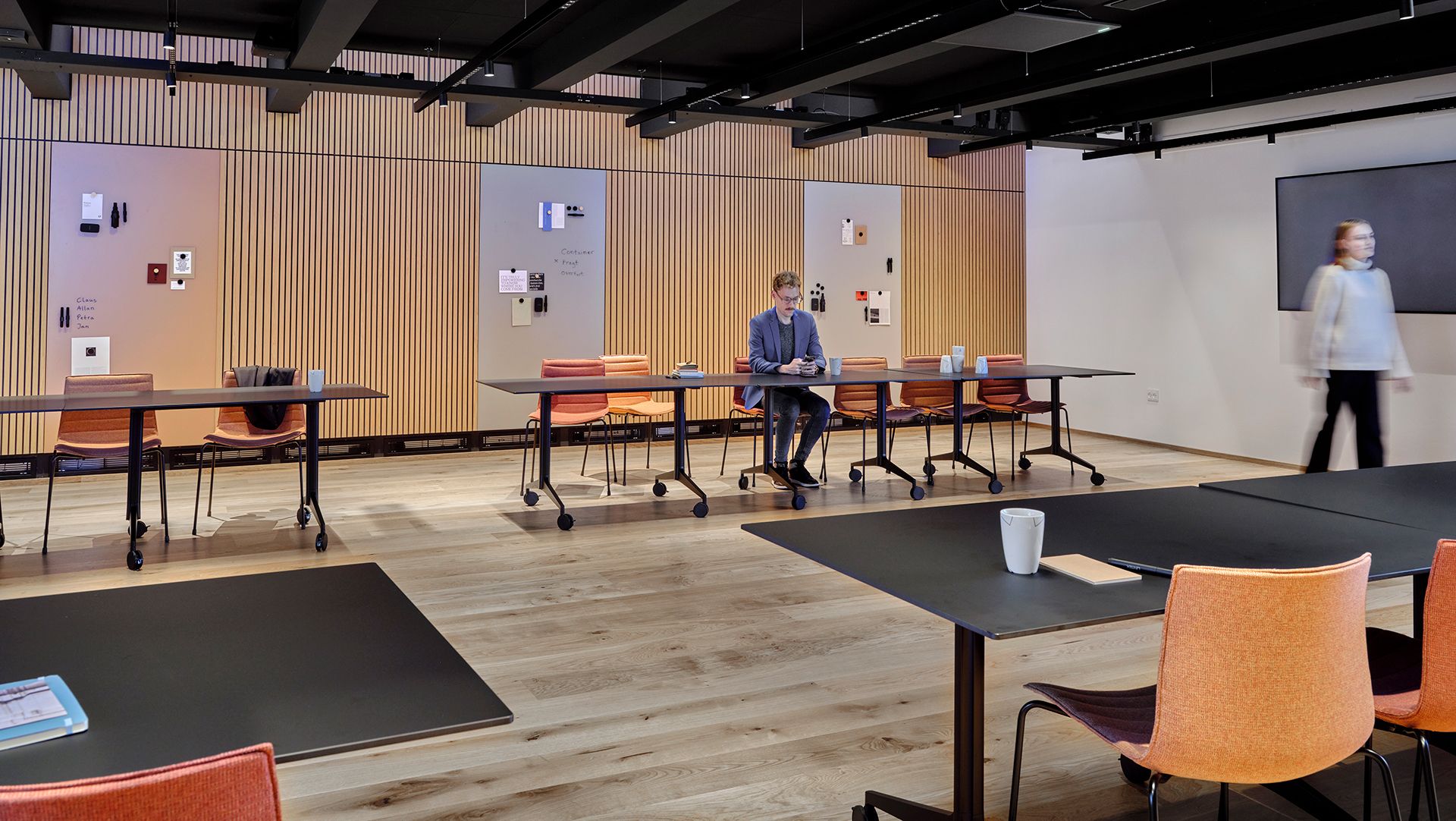 Maersk Bistro（从食堂到总部核心的转变）丨丹麦哥本哈根丨PLH-14