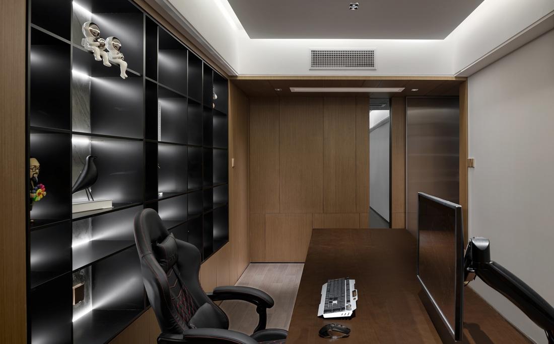 超大户型三代同堂的意式极简奢华设计-23