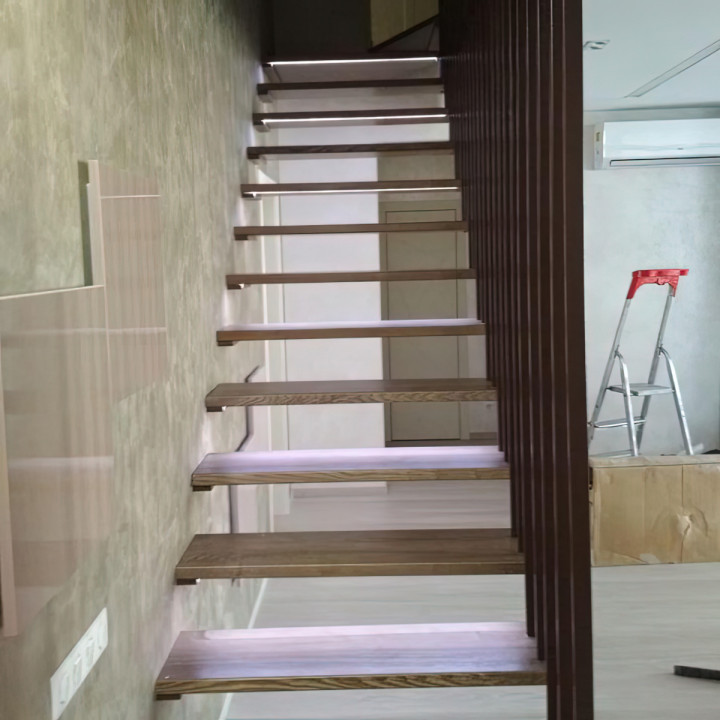 乌克兰住宅壁挂式楼梯定制丨Gradius（Градиус公司）-3