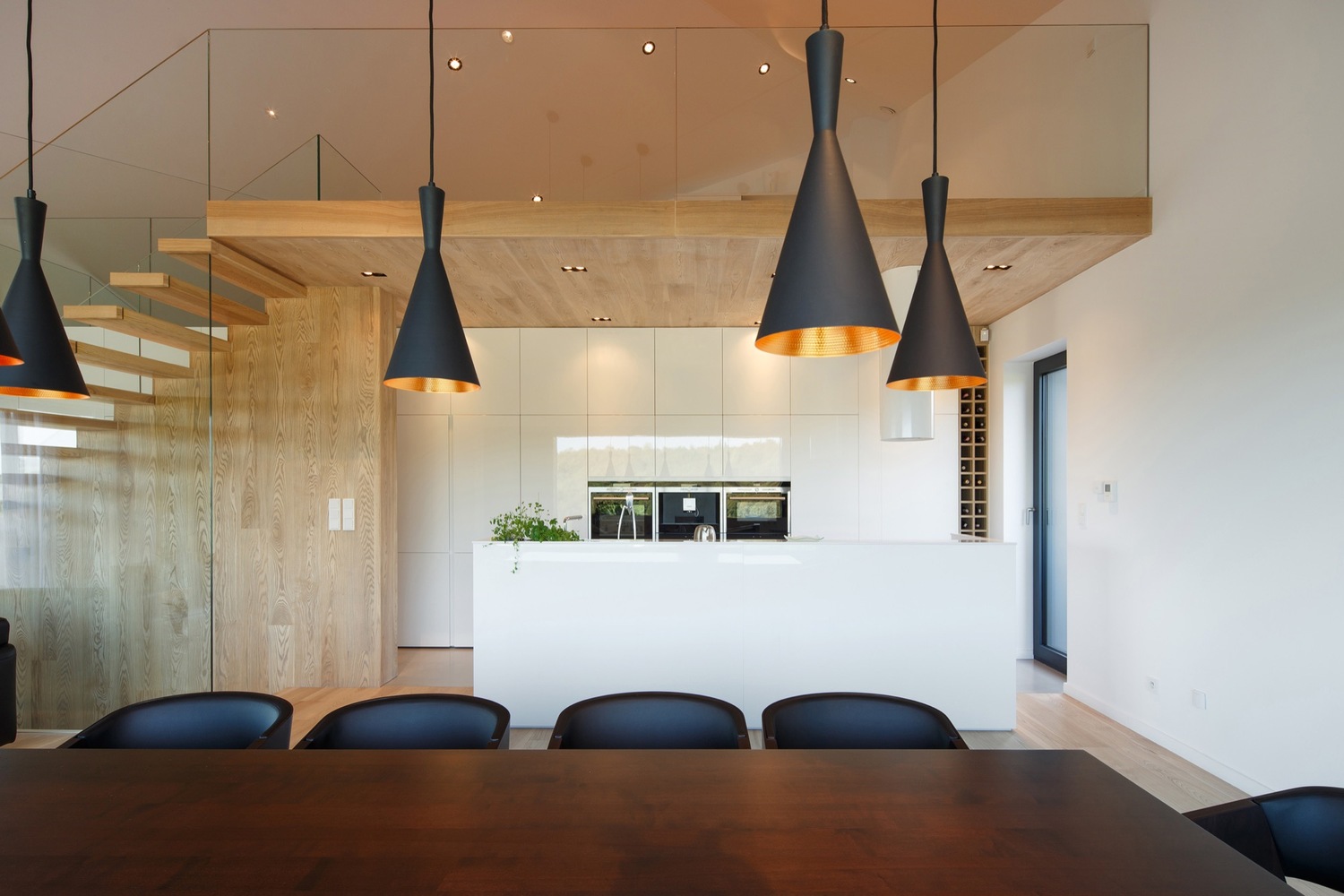 波兰 Krostoszowice 村庄的倾斜屋顶家园-55