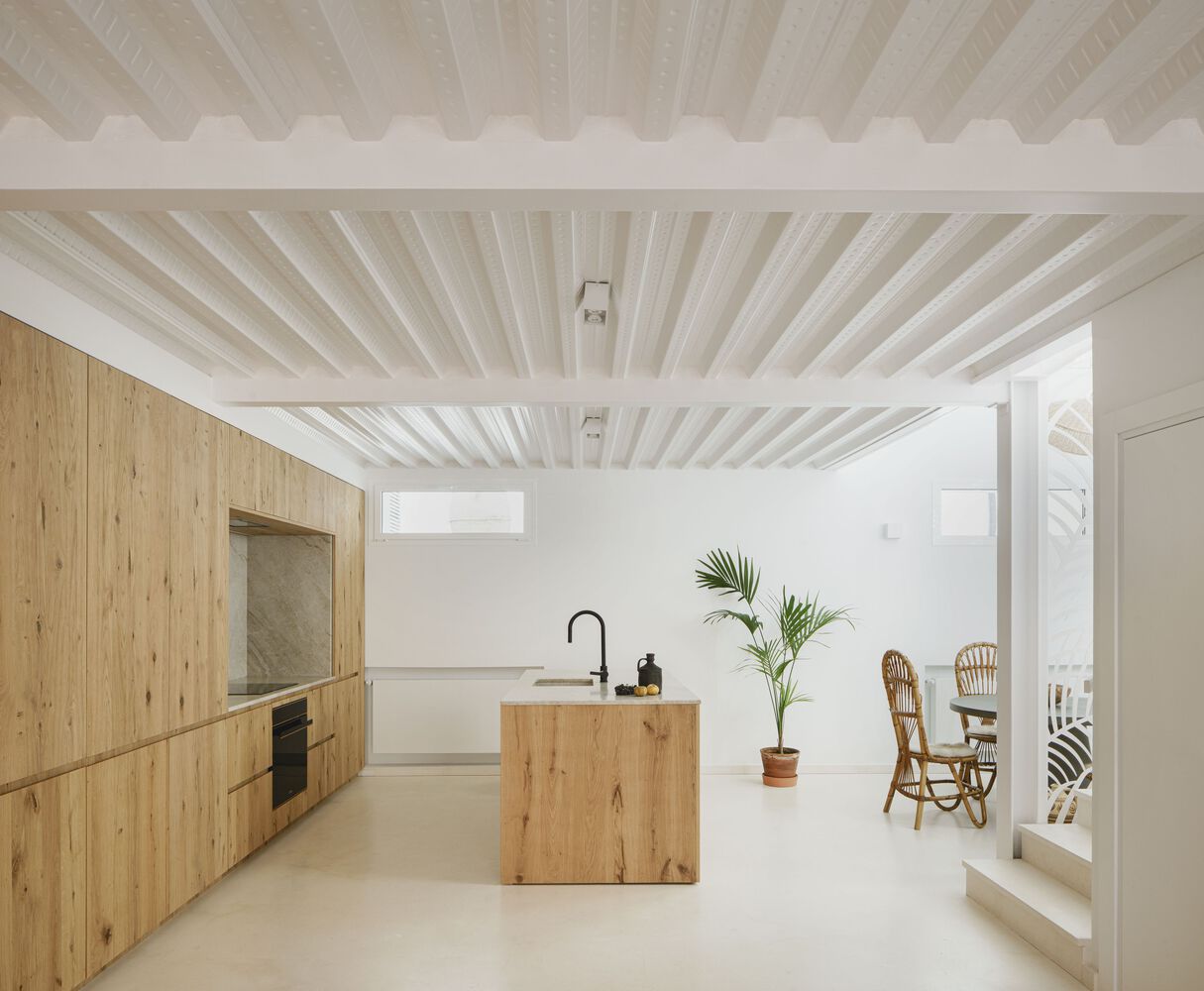 马德里 Quinta de Fuente del Berro 公园旁的历史建筑重生——Berro House-11