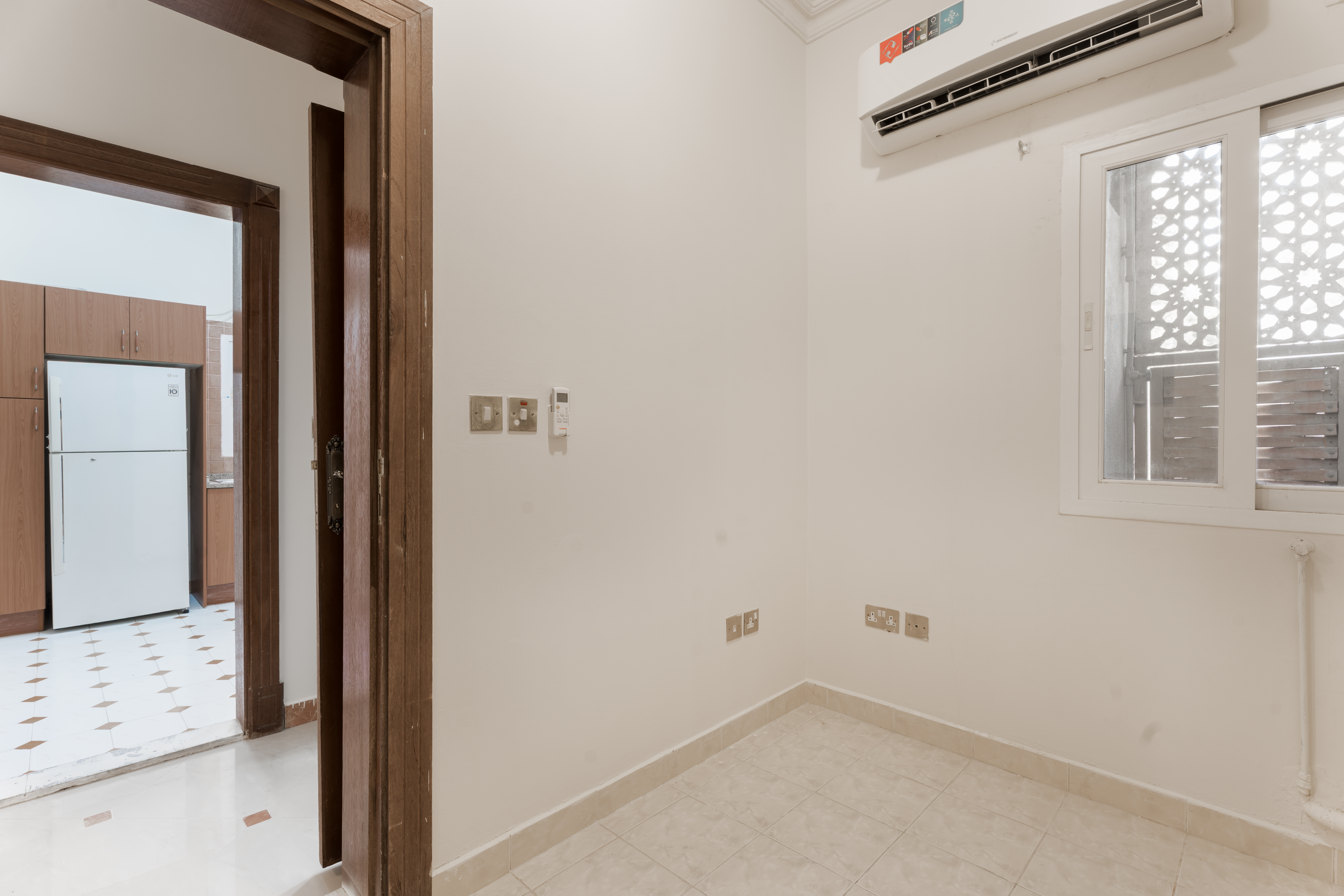 Villa In West Bay Lagoon-13