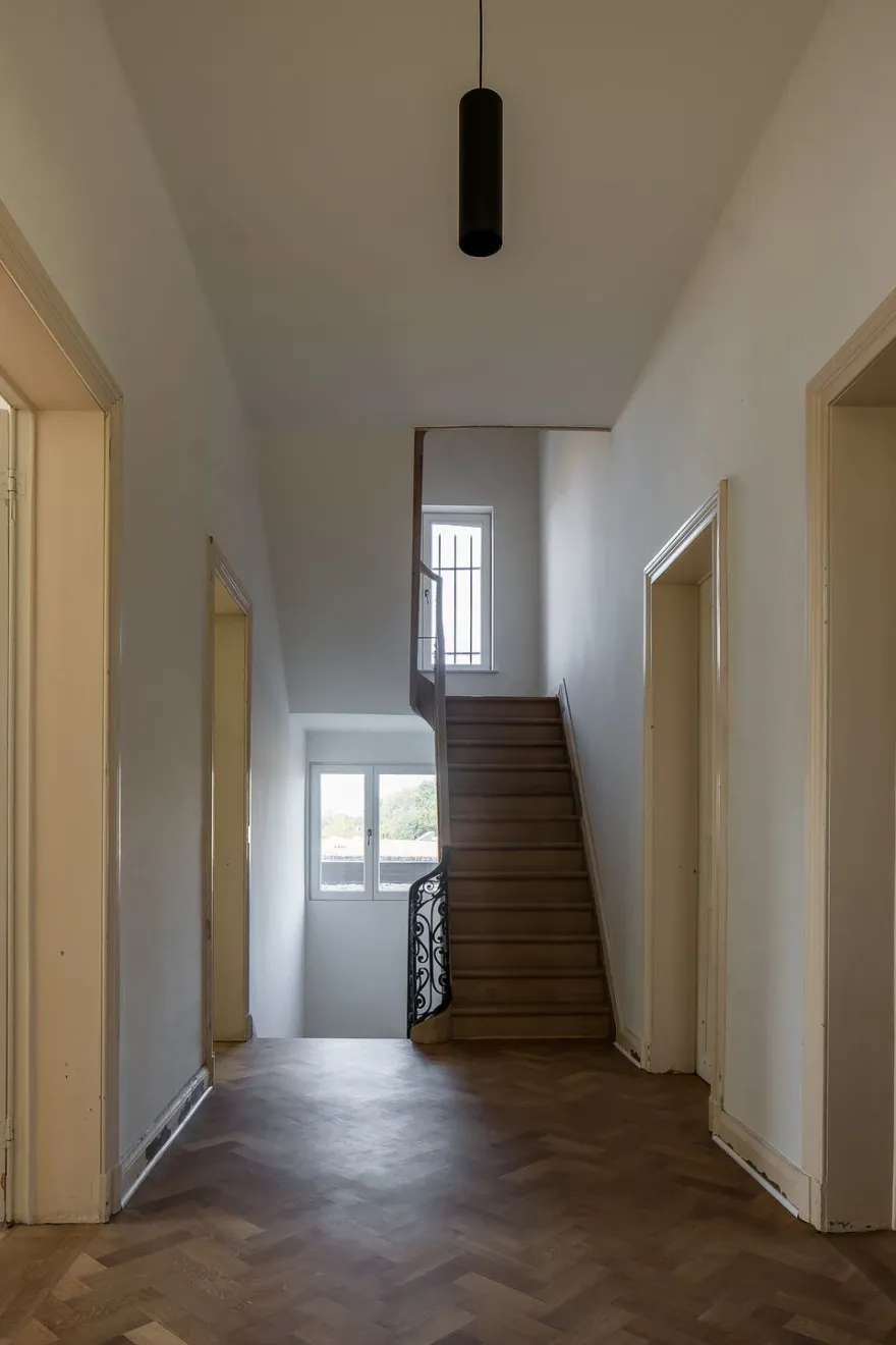 比利时古典庄园的现代新生-32