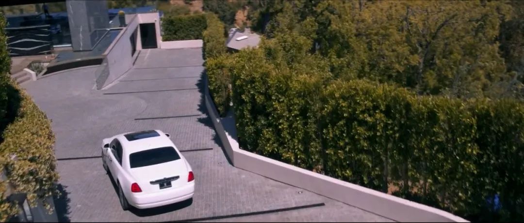 比弗利山庄探秘 | 王思聪、泰勒·斯威夫特等巨星的奢华家居-43