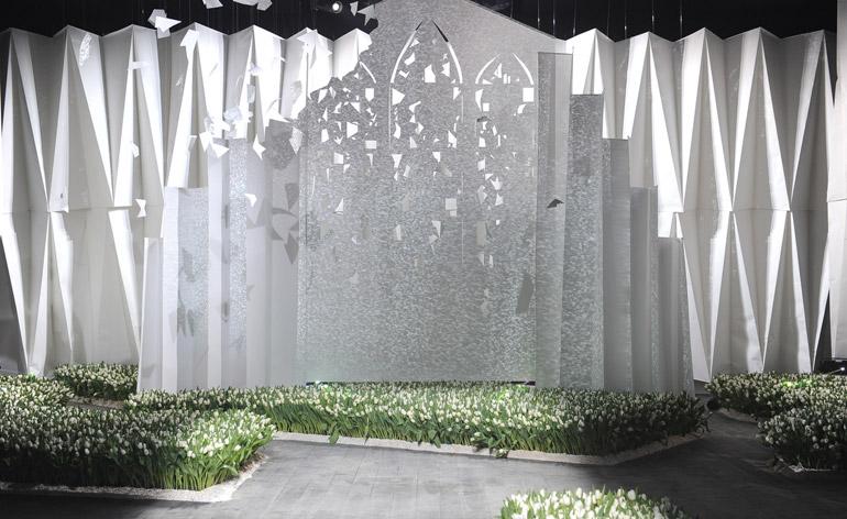 catwalk tour the top womens fashion week venues from aw 2014-93