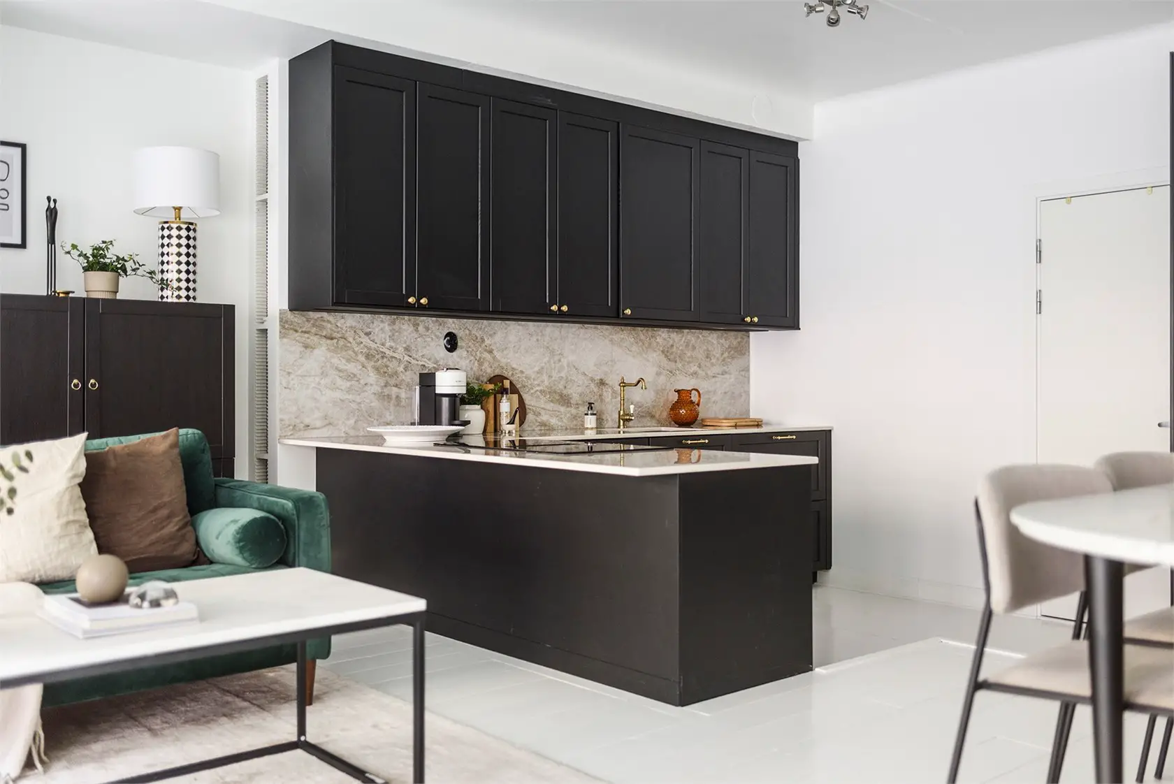 "斯德哥尔摩独特拱窗现代公寓设计"-10