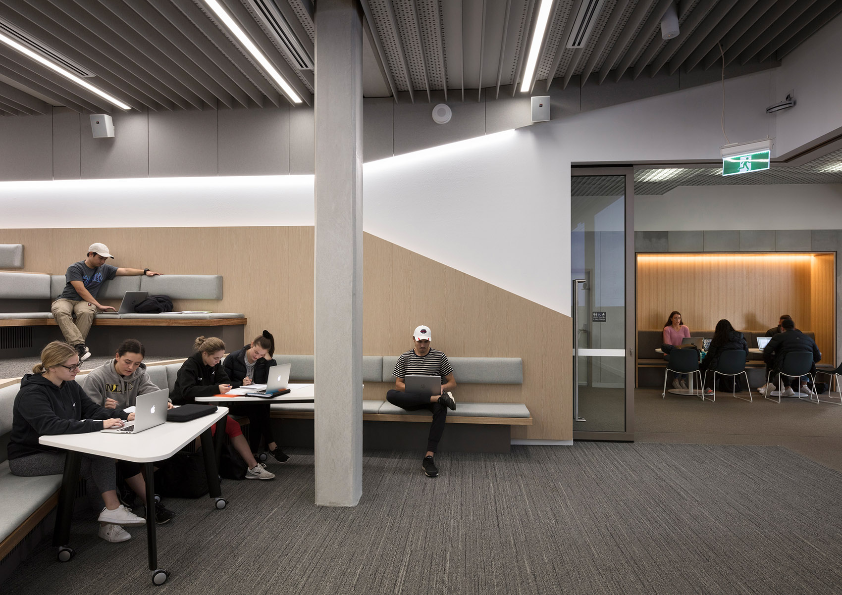 维多利亚大学C楼阶梯教室，澳大利亚 / DesignInc-9