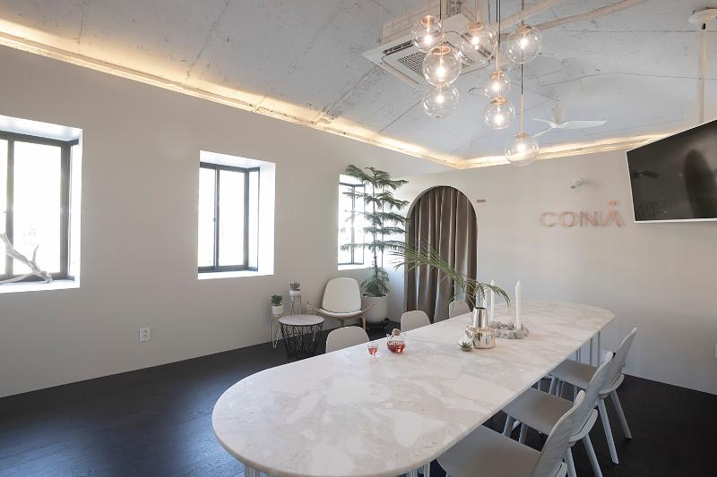 25 坪高级现代咖啡厅设计案例-8