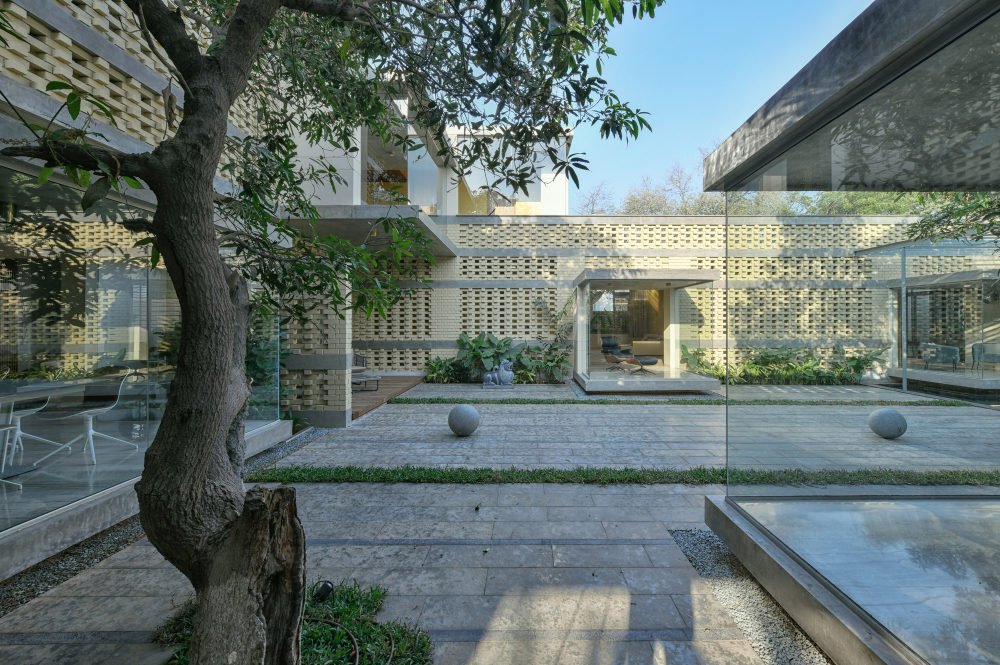 砖面具的房子 · 印度 Hyderabad 的退休住宅设计丨Baba Sashank,Vindhya Guduru-37