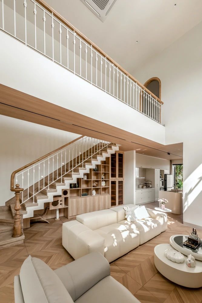 隐于城市，通透于心，3000块玻璃砖，拼出一个浪漫到不真实的家-22