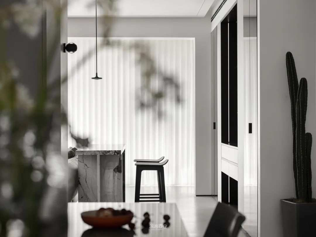 精神同频 · 胡剑设计师的现代空间艺术丨中国西安丨增减创意设计-26