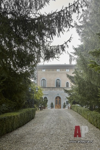 意大利托斯卡纳带壁画历史别墅修复丨娜塔莉亚·潘秋希娜-12