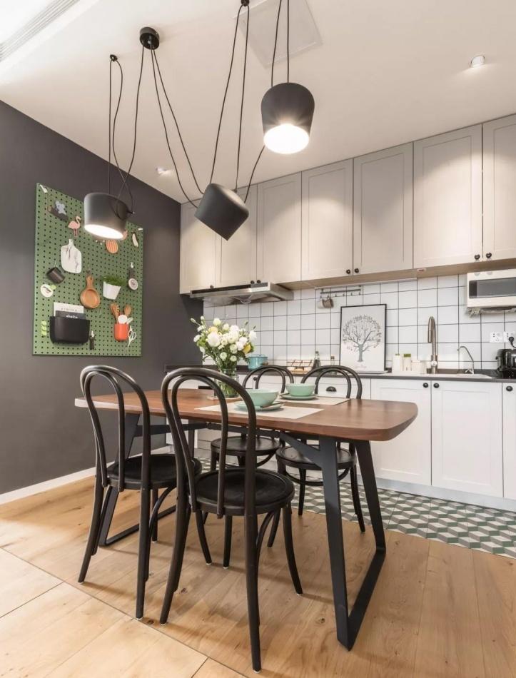 错落有致，60 平米囊括四海的丁克夫妻家居设计-1