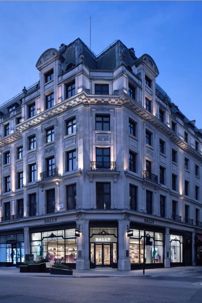 Bally 伦敦旗舰店室内设计丨英国伦敦丨Seen Displays-3