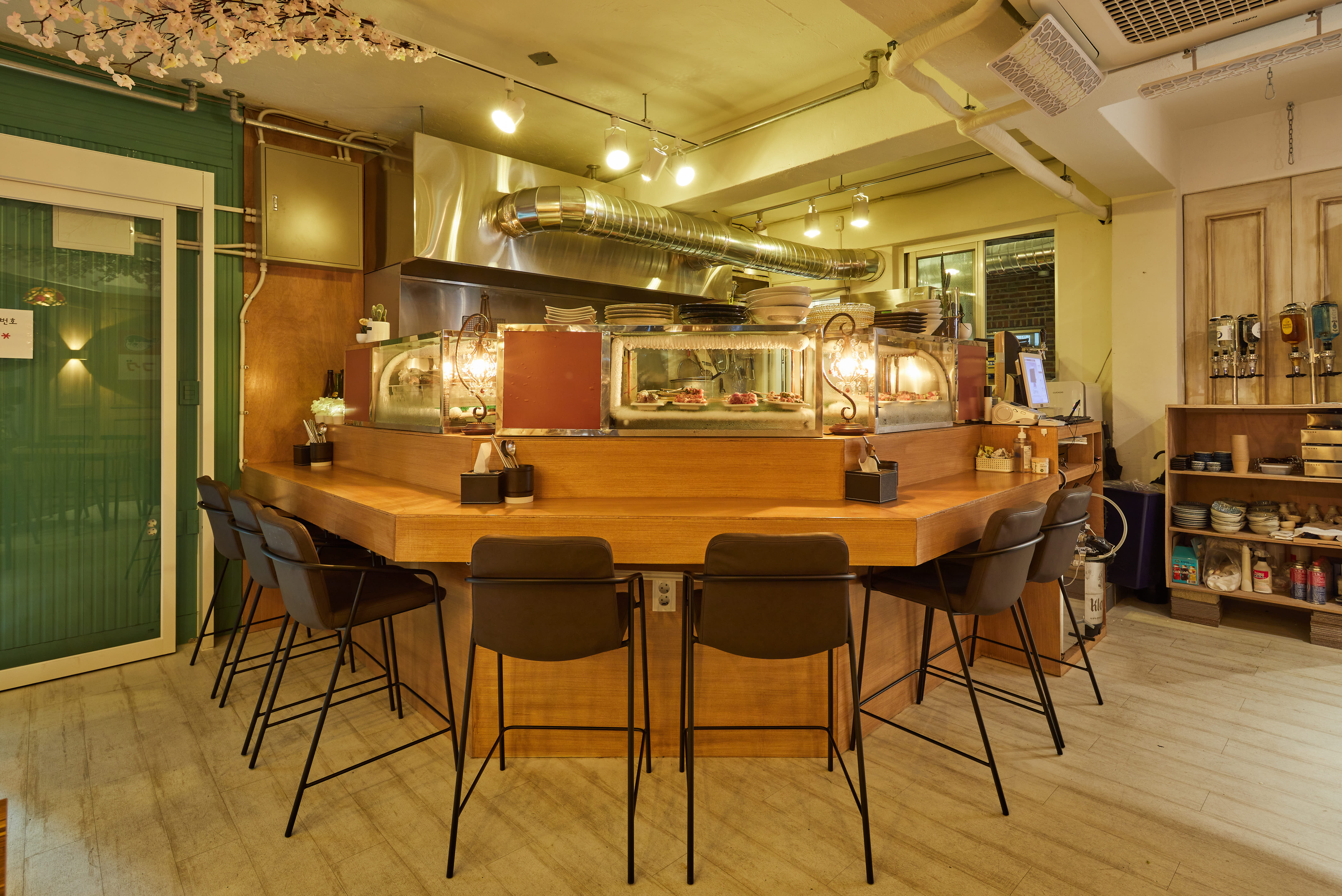 15 坪雅居，打造温馨原木空间-2