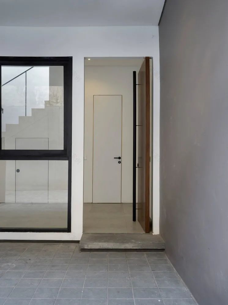 印尼泗水 518 平米地块的 5 个“R 微型住宅”设计-28