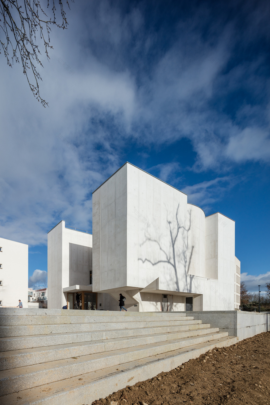 Saint-Jacques-de-la-Lande教堂,法国雷恩 / Álvaro Siza Vieira-107