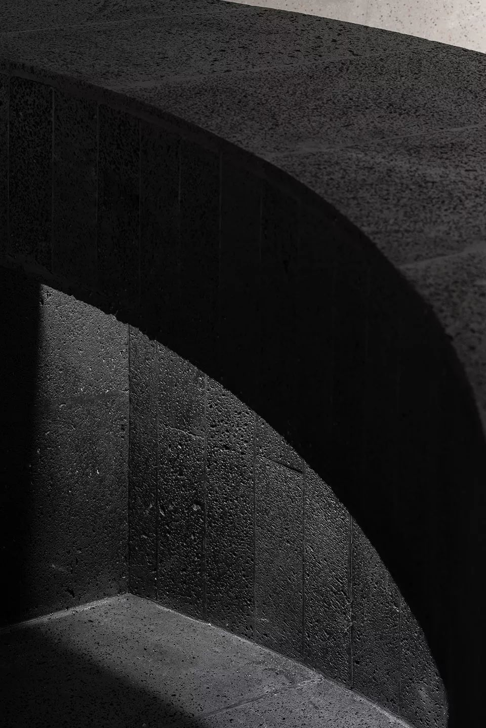 SND买手店,中轴线的布局、教堂式的建筑形制、中心点的“里程碑”-37