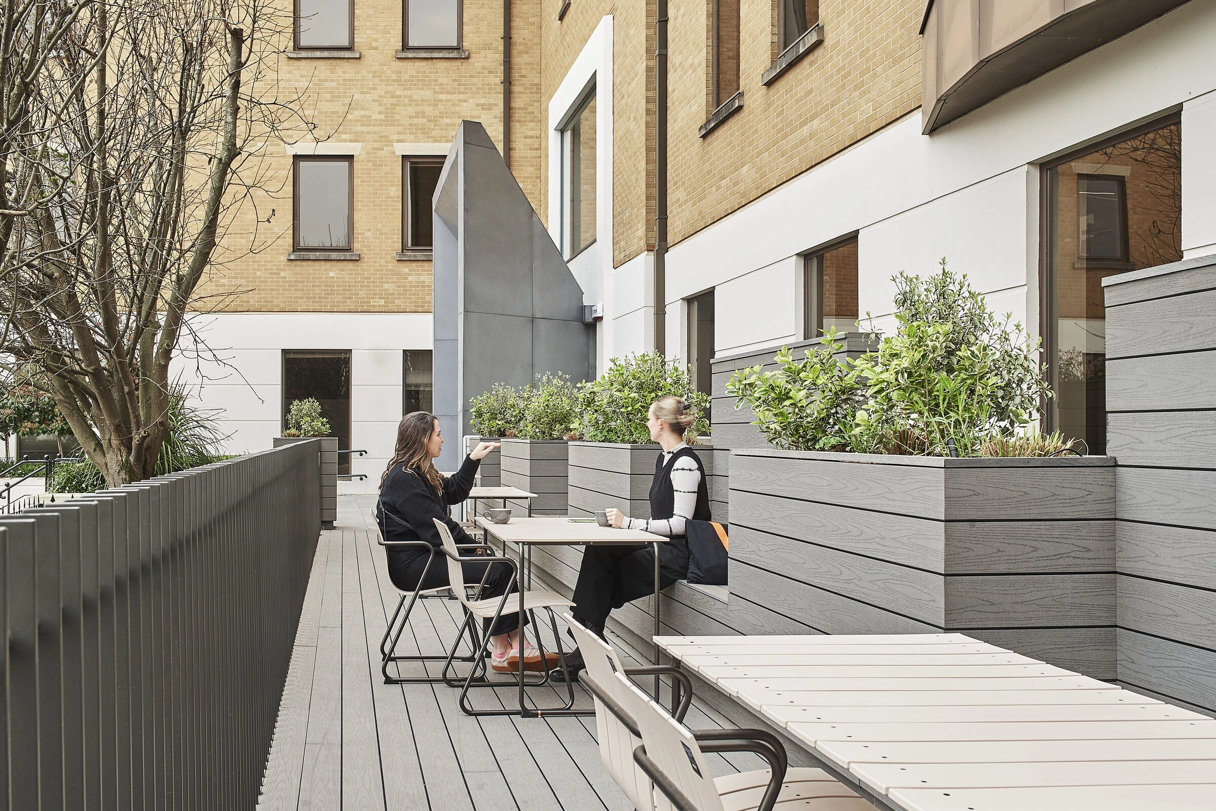 英国南安普敦 Mountbatten House 海滨风格办公室设计丨Hawkins,Brown,bUd studio-7