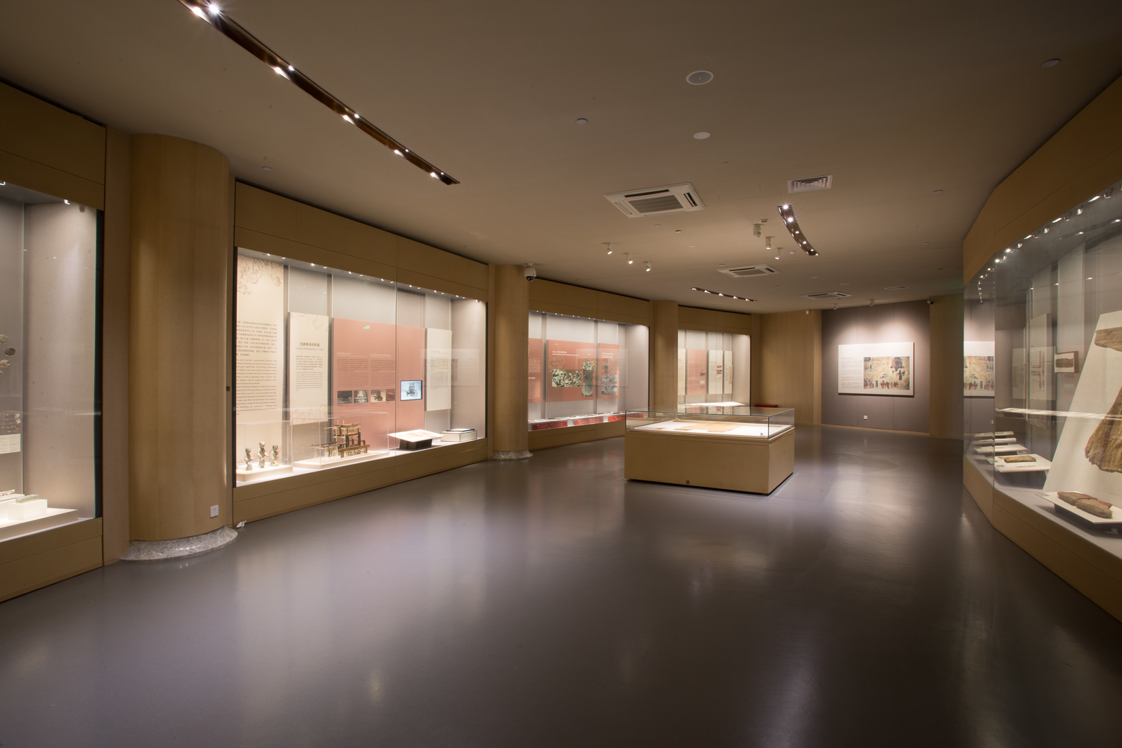 展柜案例 博物馆展柜 四川克里克-0