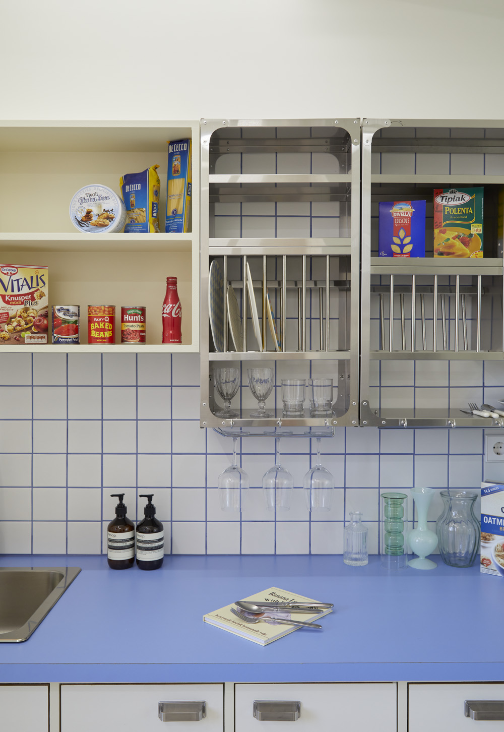 首尔 30 坪租赁公寓，极简白色调设计感空间-15