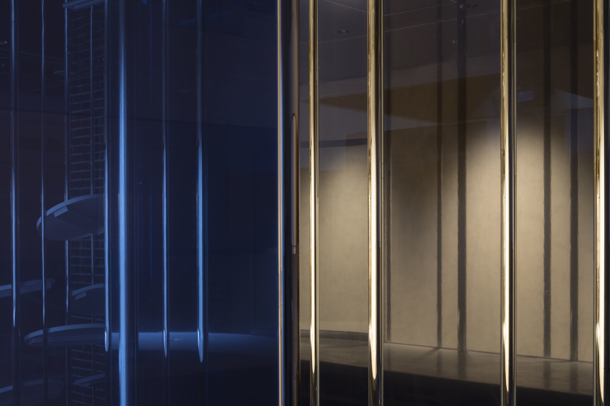 深海蓝的巧克力森林——CHOCOLAPHIL 室内设计赏析-13