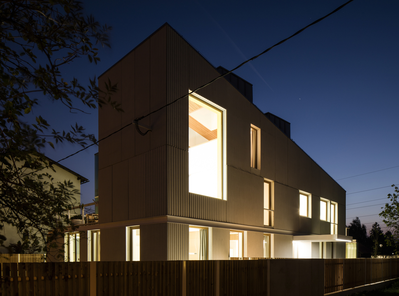 母亲之家·郊区中的温暖庇护所-56