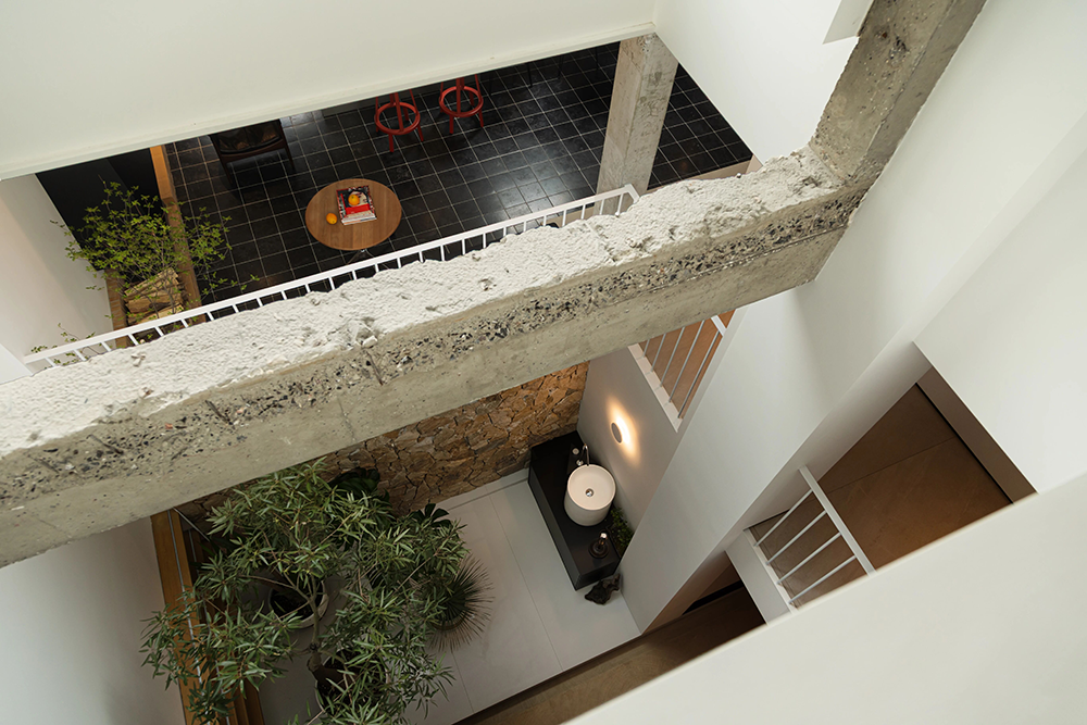 私宅丨400㎡诗意别墅：纯净如简，自然而然_20251021-86