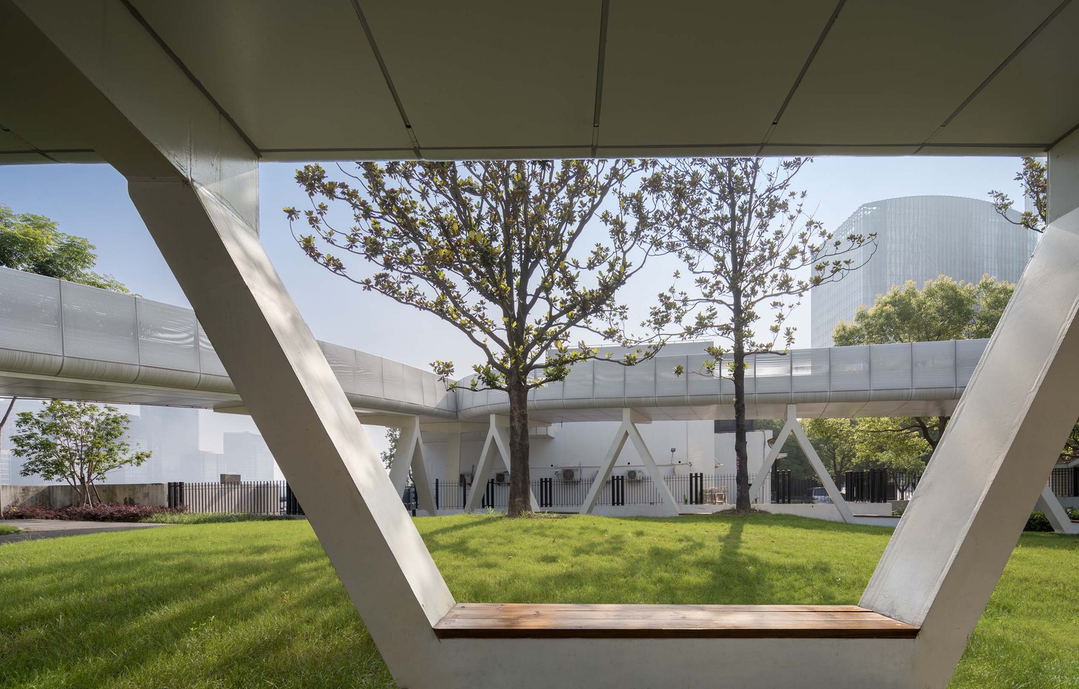 上海东岸投资集团十二桥之上海泰同轮渡站人行天桥-33