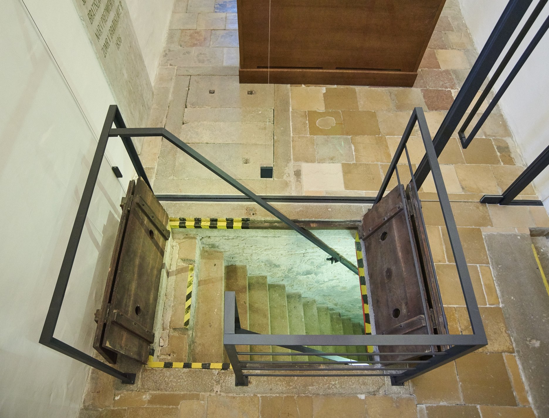 布拉迪斯拉发圣马丁大教堂圣安妮小教堂室内改造丨斯洛伐克布拉迪斯拉发丨Ing. arch. Július Rybák等-46