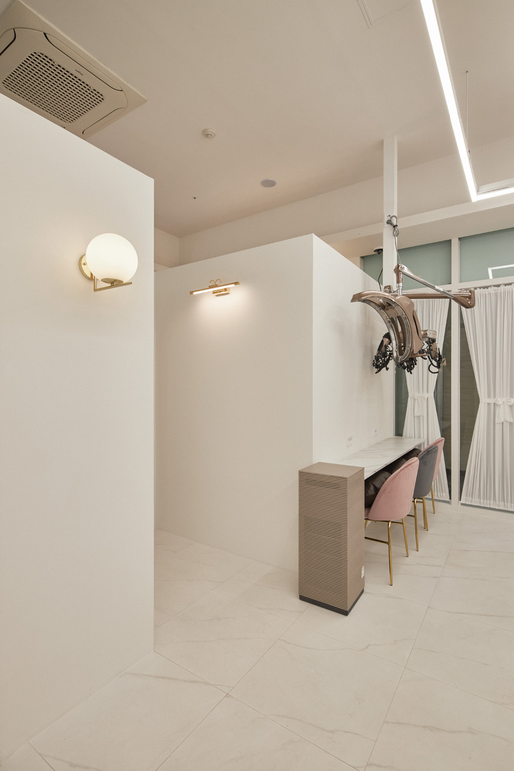 15 坪现代简约美容院，白色调诠释极简美学-13