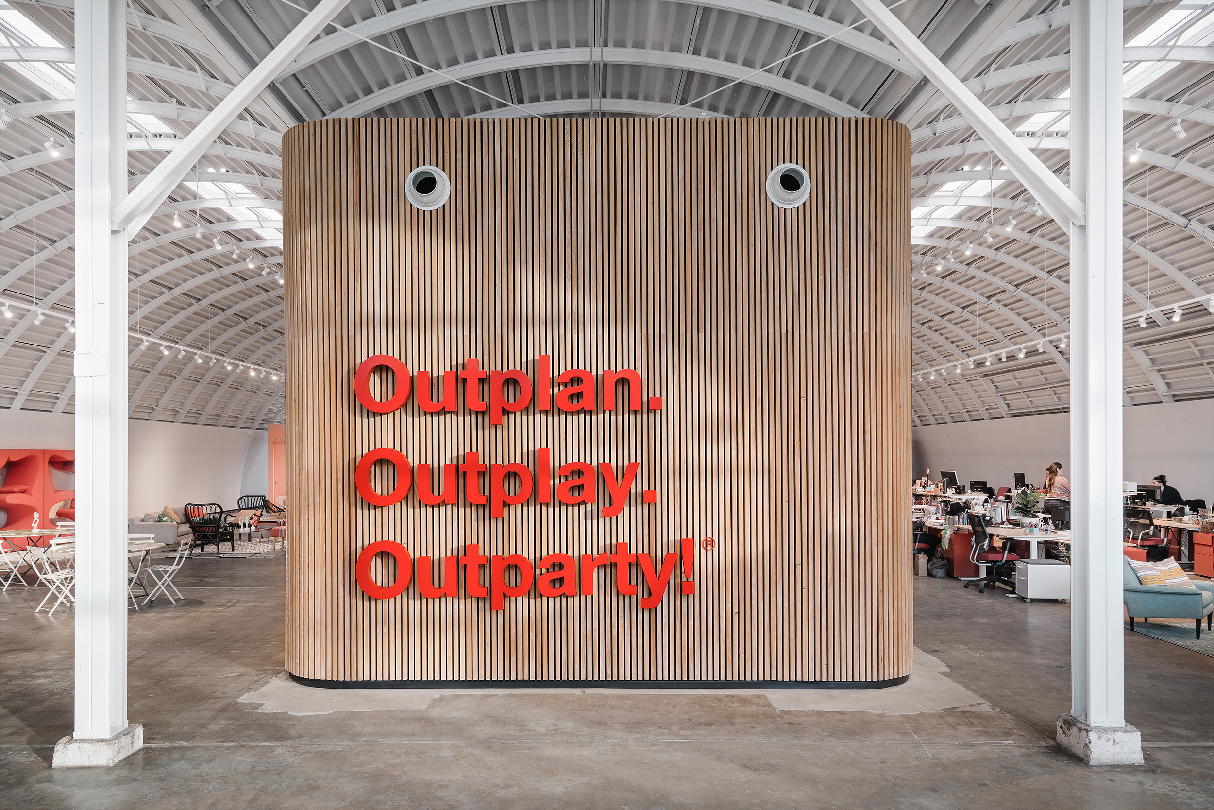 弧形历史建筑的现代重生-13