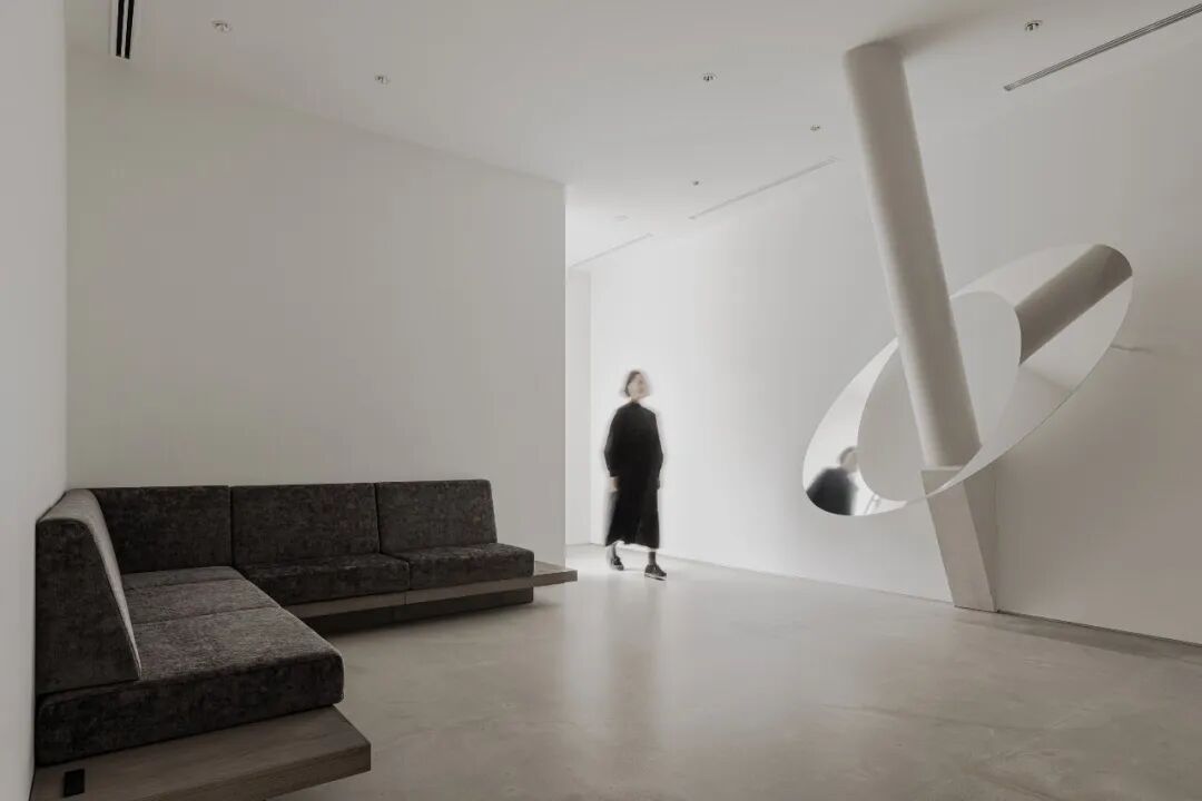 HotelRakuragu|城市中的缝隙美学-65