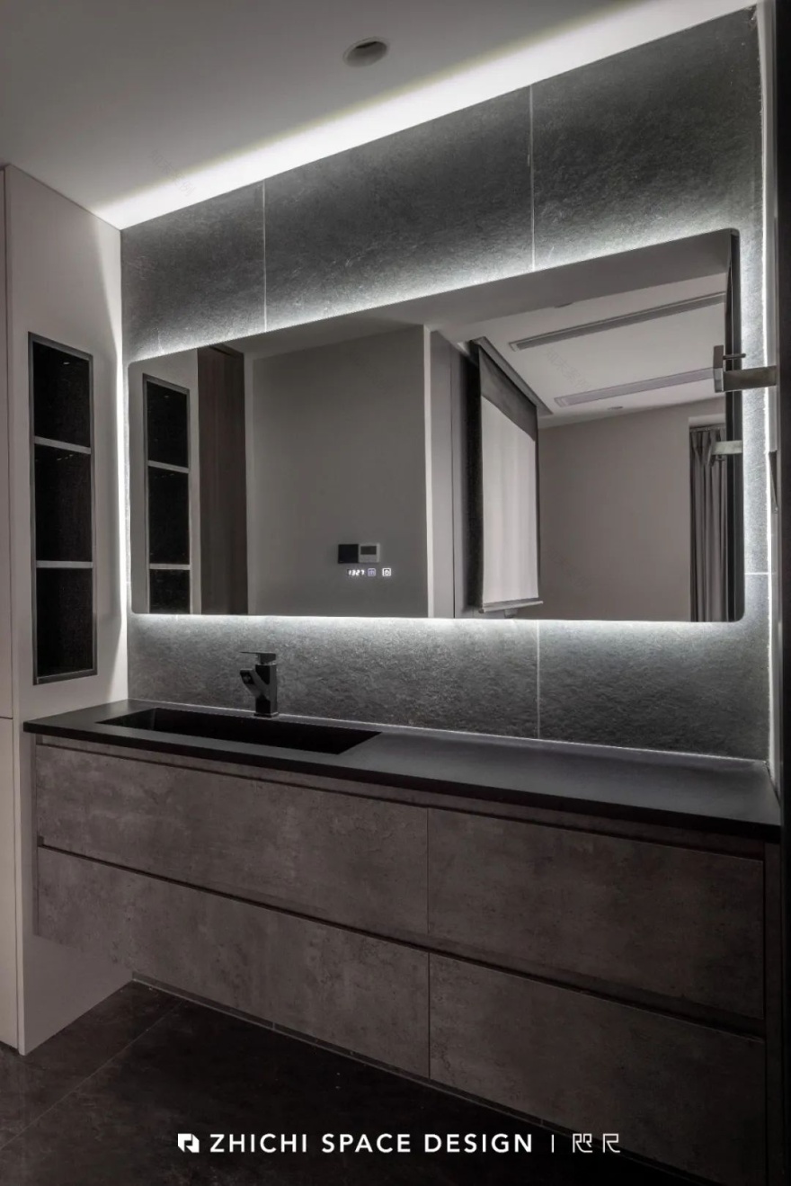 117m2 黑与蓝碰撞的高级想象丨武汉咫尺设计-48