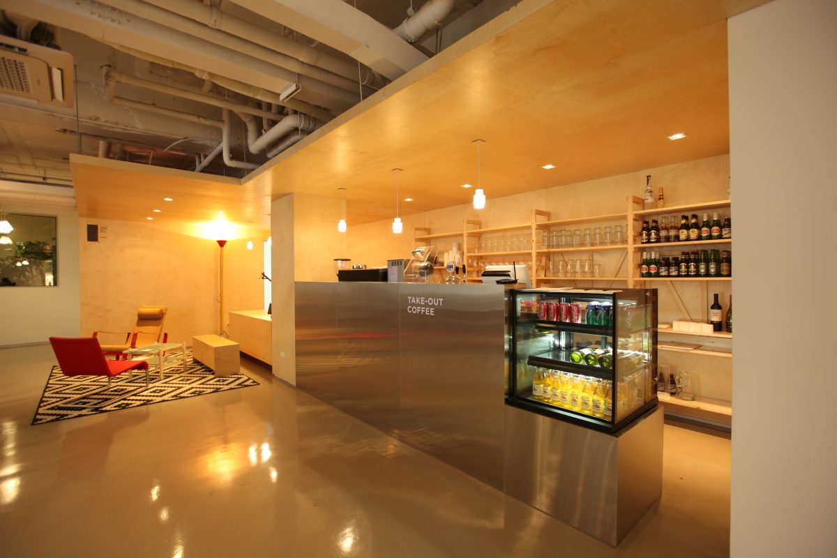 스몰 하우스 빅 도어 (small house big door) 디자인 호텔 시공-0