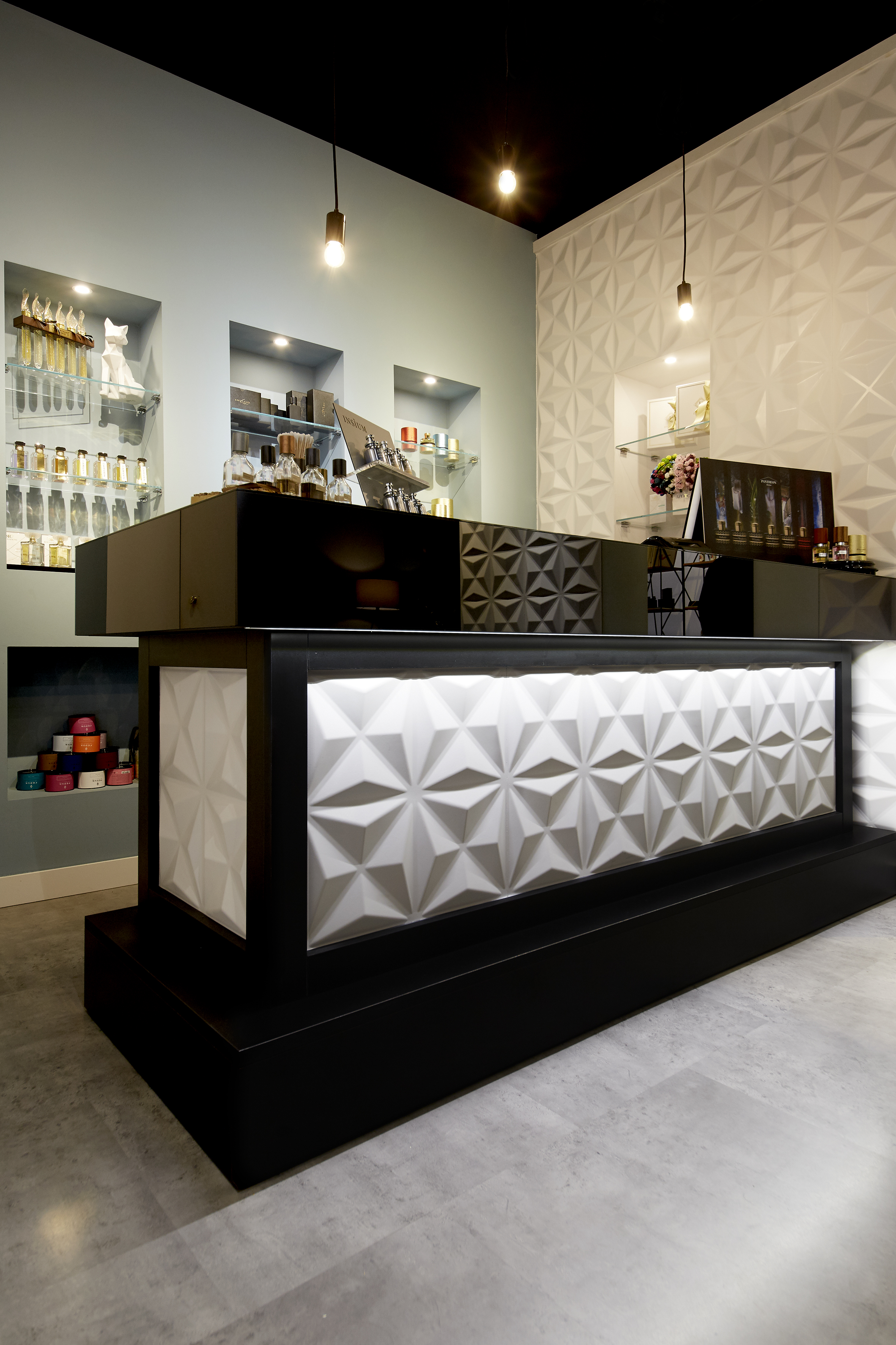 意式艺术香水店，历史中心的小宝藏-7