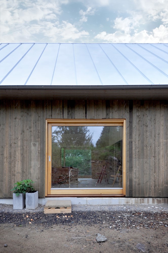 瑞典南部村庄小屋，自然融入与功能并重的室内设计-7