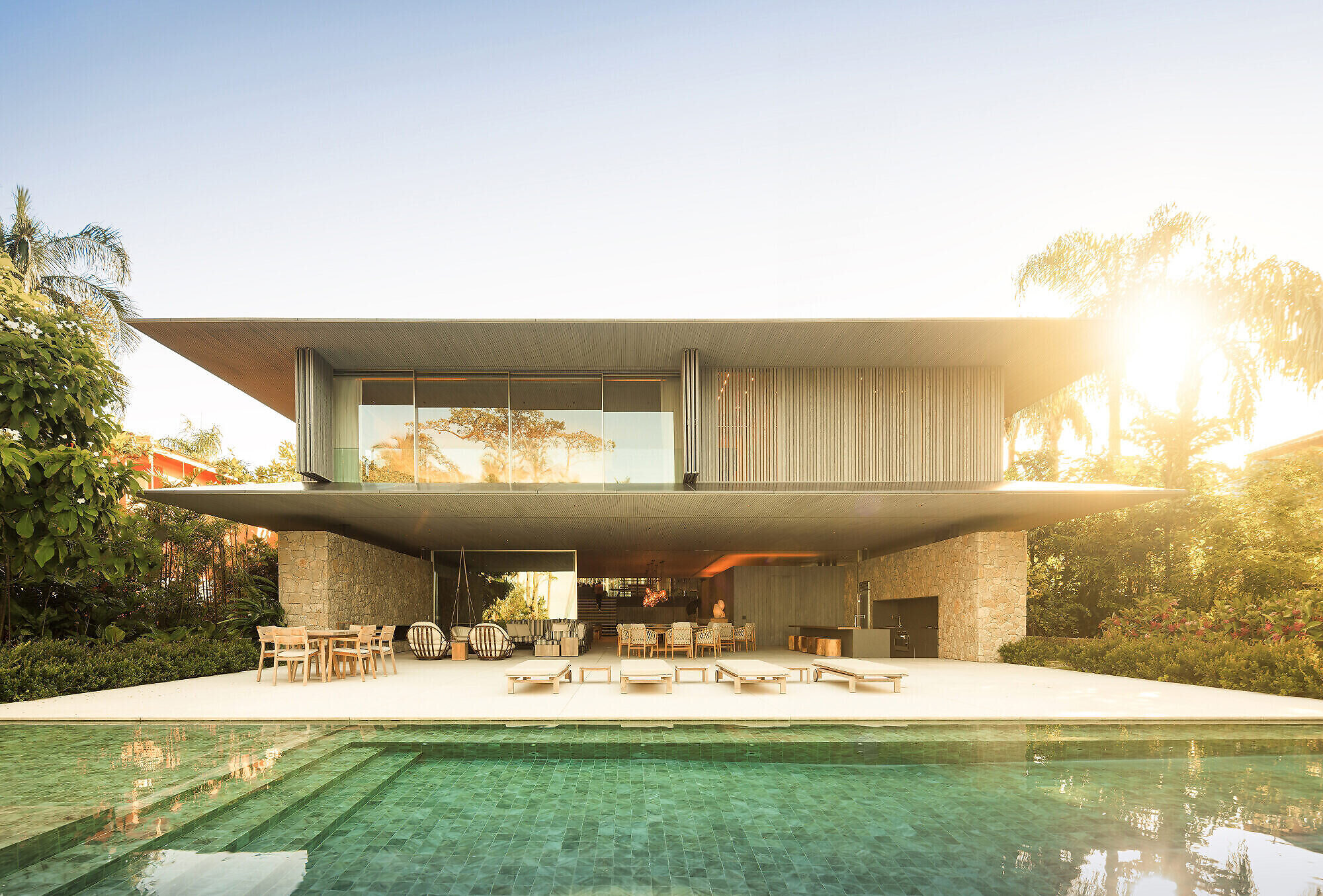 若JO是名字的缩写或者特定名称等保持原样：JO住所
若JO没有特殊意义，可意译为：住宅JO （不过这种说法一般是基于JO有特定指代前提，不然与住宅语义搭配会稍显突兀，最推荐情况一是JO有特定含义时的翻译） 丨巴西圣保罗-50