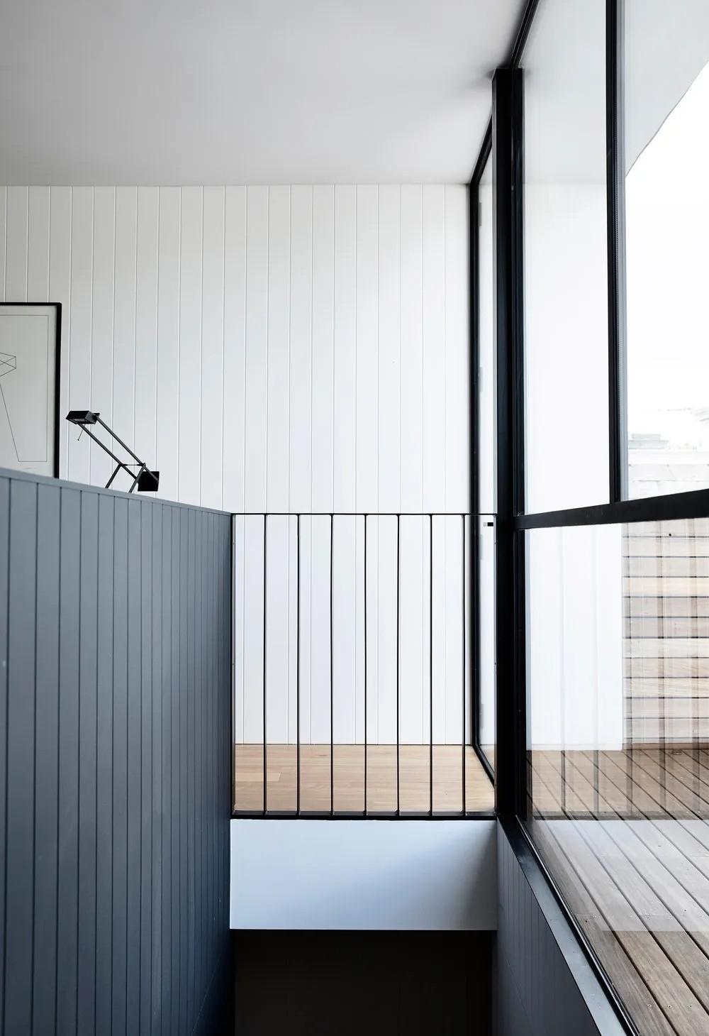 Bek Sheppard--简约现代住宅，用木材打造出温暖舒适的家-56